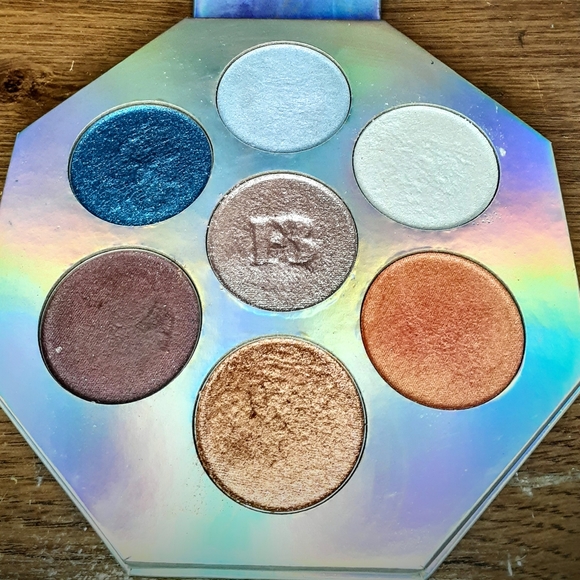 FENTY BEAUTY by Rihanna's Killawatt Foil Palate - Picture 2 of 4